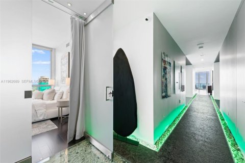 Купить кондоминиум в Майами, Флорида 4 спальни, 353.03м2, № 2028033 - фото 3