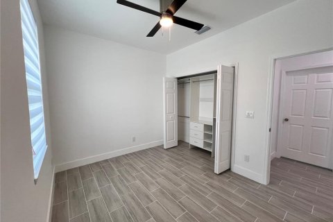 House in Rotonda, Florida 3 bedrooms, 139.91 sq.m. № 1609421 - photo 23
