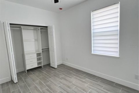 House in Rotonda, Florida 3 bedrooms, 139.91 sq.m. № 1609421 - photo 20
