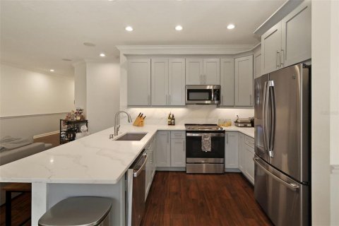 Touwnhouse à louer à Tampa, Floride: 3 chambres, 141.3 m2 № 2167130 - photo 15