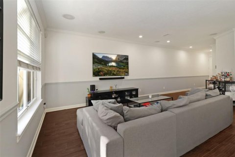Touwnhouse à louer à Tampa, Floride: 3 chambres, 141.3 m2 № 2167130 - photo 9