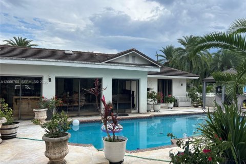 Casa en alquiler en Plantation, Florida, 3 dormitorios, 180.04 m2 № 2071156 - foto 14