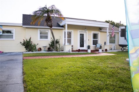 Villa ou maison à vendre à Tampa, Floride: 3 chambres, 163.97 m2 № 1816296 - photo 3