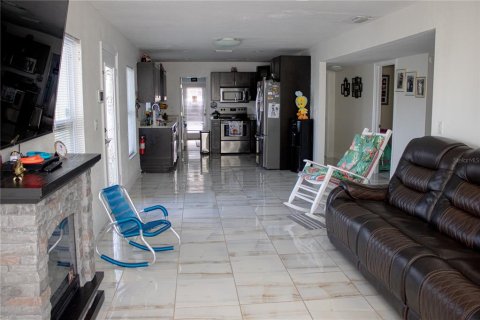 Villa ou maison à vendre à Tampa, Floride: 3 chambres, 163.97 m2 № 1816296 - photo 9