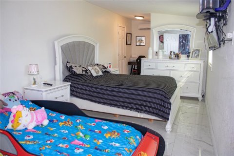 Villa ou maison à vendre à Tampa, Floride: 3 chambres, 163.97 m2 № 1816296 - photo 21