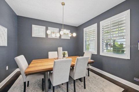House in Tampa, Florida 4 bedrooms, 201.41 sq.m. № 1679304 - photo 5