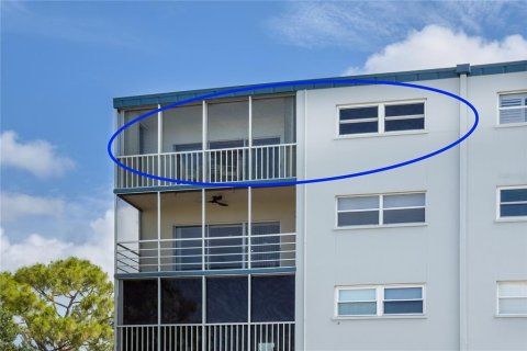 Condominio en venta en Bradenton, Florida, 2 dormitorios, 93.65 m2 № 2094702 - foto 5