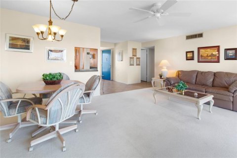 Condominio en venta en Bradenton, Florida, 2 dormitorios, 93.65 m2 № 2094702 - foto 14