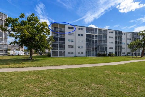 Condominio en venta en Bradenton, Florida, 2 dormitorios, 93.65 m2 № 2094702 - foto 4