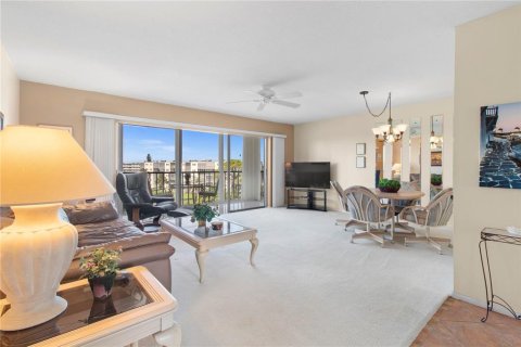Condominio en venta en Bradenton, Florida, 2 dormitorios, 93.65 m2 № 2094702 - foto 19