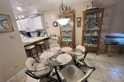 Condominio en venta en Altamonte Springs, Florida, 2 dormitorios, 82.22 m2 № 1879320 - foto 8