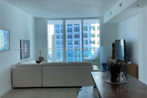 Condo in Miami, Florida, 1 bedroom  № 1971414 - photo 6