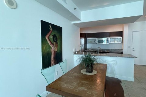 Condo in Miami, Florida, 1 bedroom  № 1971414 - photo 3