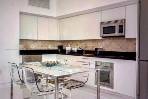 Condominio en venta en Miami, Florida, 1 dormitorio, 70.98 m2 № 2154450 - foto 5