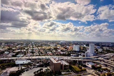 Condominio en venta en Miami, Florida, 1 dormitorio, 70.98 m2 № 2154450 - foto 12