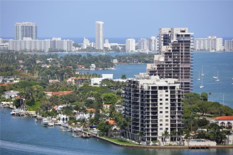 Copropriété à louer à Miami, Floride: 2 chambres, 97.36 m2 № 1970311 - photo 26