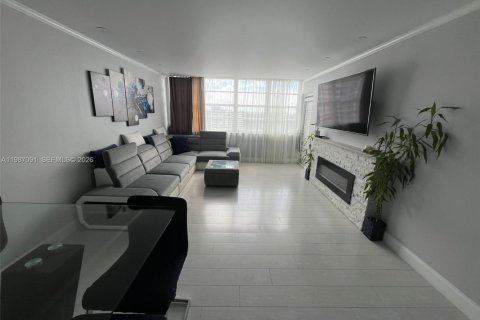 Купить кондоминиум в Майами, Флорида 1 спальня, 79.99м2, № 2046545 - фото 7