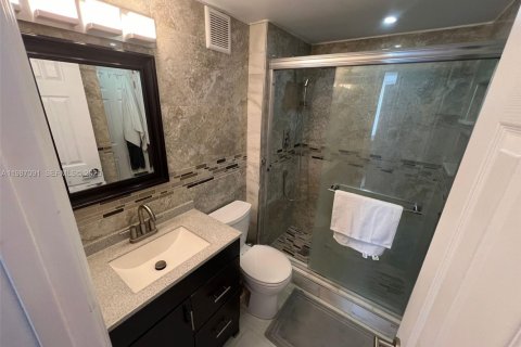Купить кондоминиум в Майами, Флорида 1 спальня, 79.99м2, № 2046545 - фото 22
