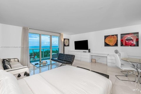 Condo in Miami Beach, Florida  № 1878983 - photo 2