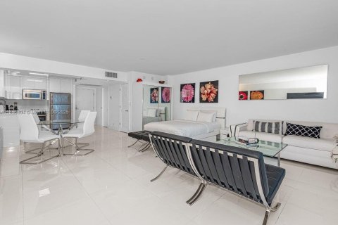 Condo in Miami Beach, Florida  № 1878983 - photo 9