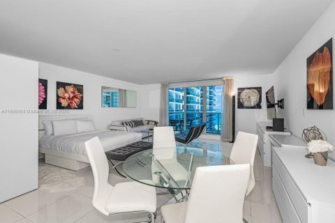 Condo in Miami Beach, Florida  № 1878983 - photo 21