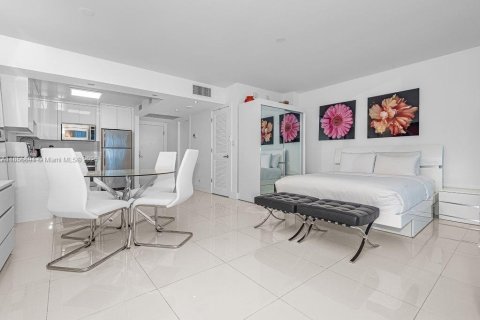 Condo in Miami Beach, Florida  № 1878983 - photo 10