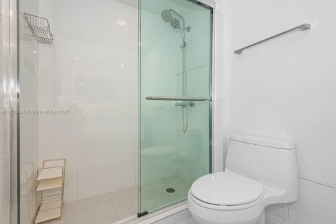 Condo in Miami Beach, Florida  № 1878983 - photo 25