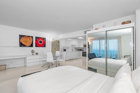 Condo in Miami Beach, Florida  № 1878983 - photo 12
