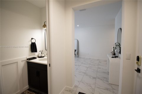 Casa en venta en Pompano Beach, Florida, 3 dormitorios, 135.17 m2 № 1974033 - foto 14