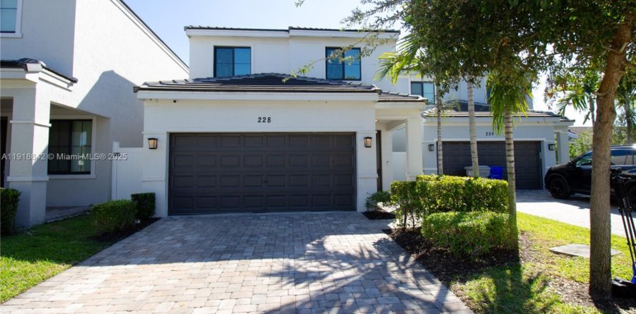 Casa en Pompano Beach, Florida 3 dormitorios, 135.17 m2 № 1974033