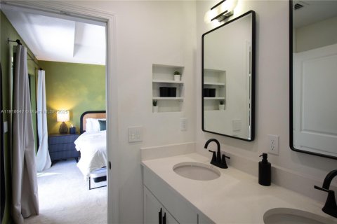 Casa en venta en Pompano Beach, Florida, 3 dormitorios, 135.17 m2 № 1974033 - foto 25