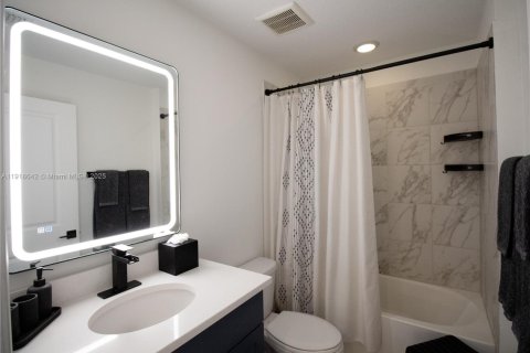 Casa en venta en Pompano Beach, Florida, 3 dormitorios, 135.17 m2 № 1974033 - foto 20