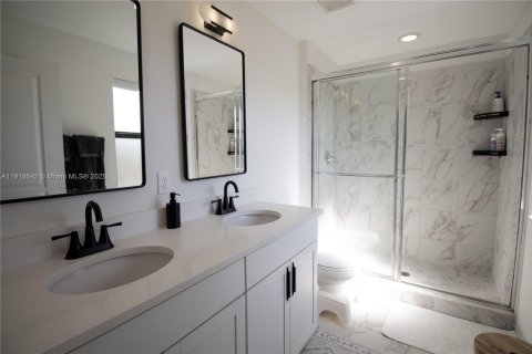 Casa en venta en Pompano Beach, Florida, 3 dormitorios, 135.17 m2 № 1974033 - foto 24