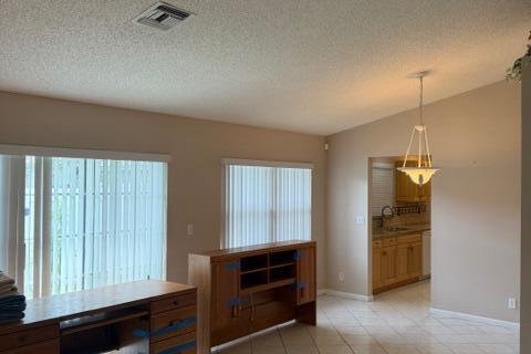 Villa ou maison à vendre à Pompano Beach, Floride: 3 chambres, 136.85 m2 № 2083299 - photo 12