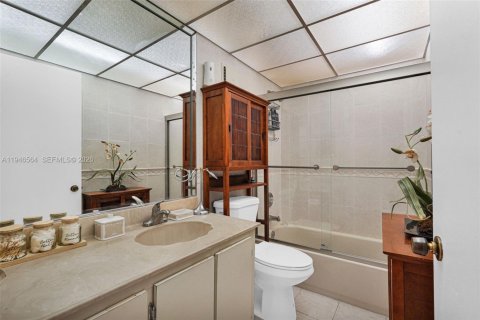Condominio en venta en Miami, Florida, 2 dormitorios, 91.32 m2 № 2089257 - foto 22