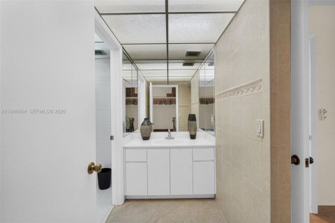 Condominio en venta en Miami, Florida, 2 dormitorios, 91.32 m2 № 2089257 - foto 29