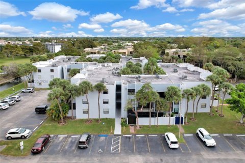 Condominio en venta en Miami, Florida, 2 dormitorios, 91.32 m2 № 2089257 - foto 2