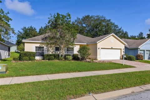 House in Leesburg, Florida 2 bedrooms, 153.57 sq.m. № 2211017 - photo 2