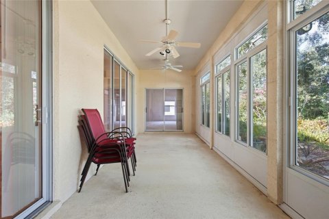 House in Leesburg, Florida 2 bedrooms, 153.57 sq.m. № 2211017 - photo 22