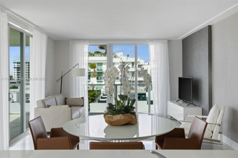 Condo in Bay Harbor Islands, Florida, 2 bedrooms  № 2046240