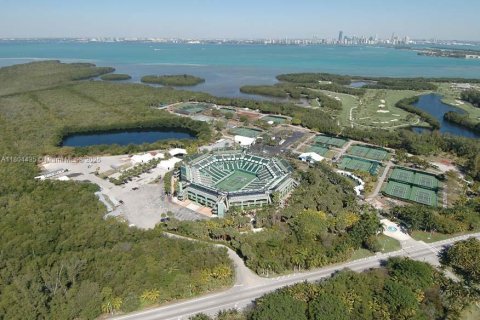 Condo in Key Biscayne, Florida, 2 bedrooms  № 1755736 - photo 19