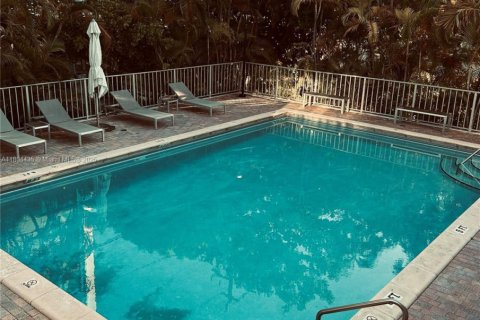 Condo in Key Biscayne, Florida, 2 bedrooms  № 1755736 - photo 17