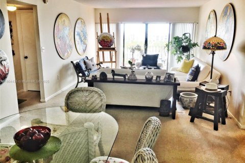 Condo in Key Biscayne, Florida, 2 bedrooms  № 1755736 - photo 6