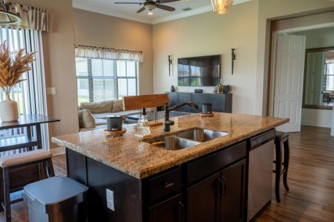 House in Ave Maria, Florida 4 bedrooms, 229.1 sq.m. № 2175889 - photo 16