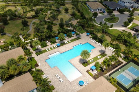 House in Ave Maria, Florida 4 bedrooms, 229.1 sq.m. № 2175889 - photo 23