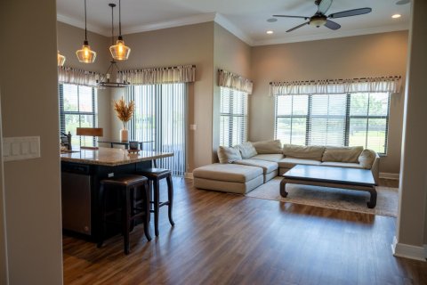 House in Ave Maria, Florida 4 bedrooms, 229.1 sq.m. № 2175889 - photo 15