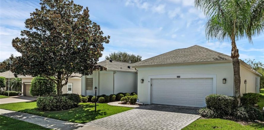Villa ou maison à Leesburg, Floride 3 chambres, 244.89 m2 № 1910810