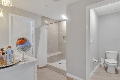 House in Wimauma, Florida 5 bedrooms, 248.42 sq.m. № 1834886 - photo 23