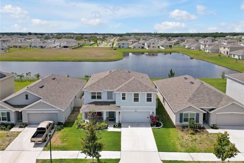 House in Wimauma, Florida 5 bedrooms, 248.42 sq.m. № 1834886 - photo 2