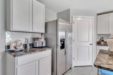 House in Wimauma, Florida 5 bedrooms, 248.42 sq.m. № 1834886 - photo 8